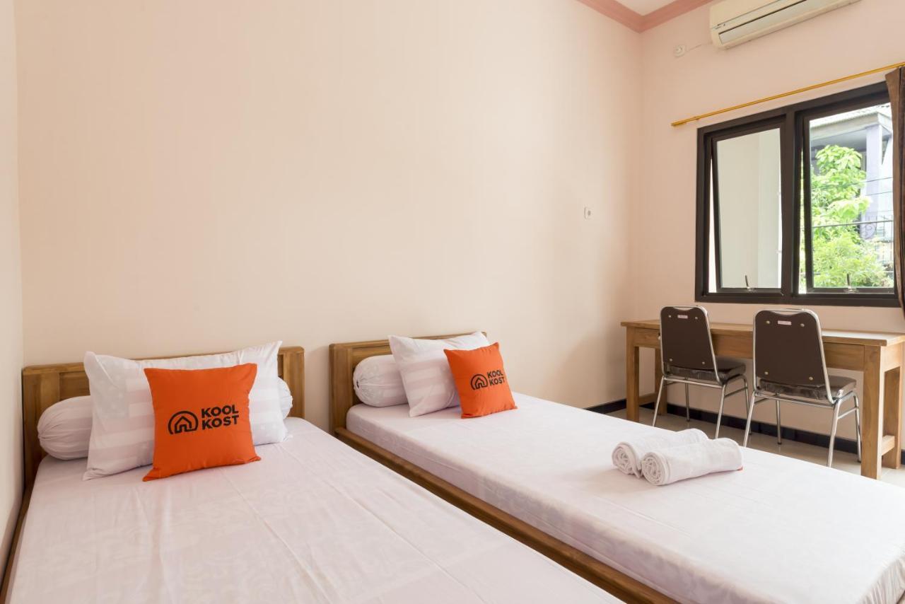 Koolkost Syariah Near Upn Veteran Hotel Medokanayu Luaran gambar